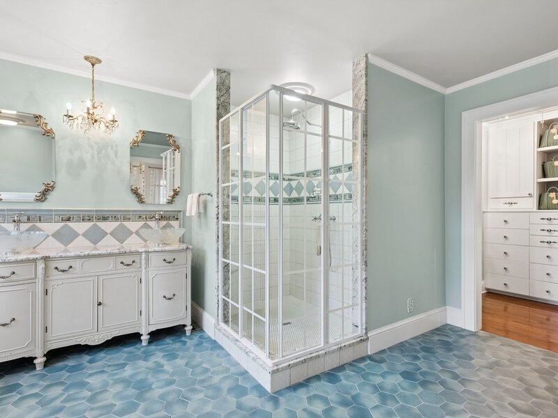 735 Hawthorne Lane Geneva IL 60134