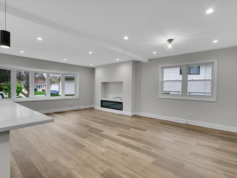 2033 N Wainwright Court Palatine IL 60074