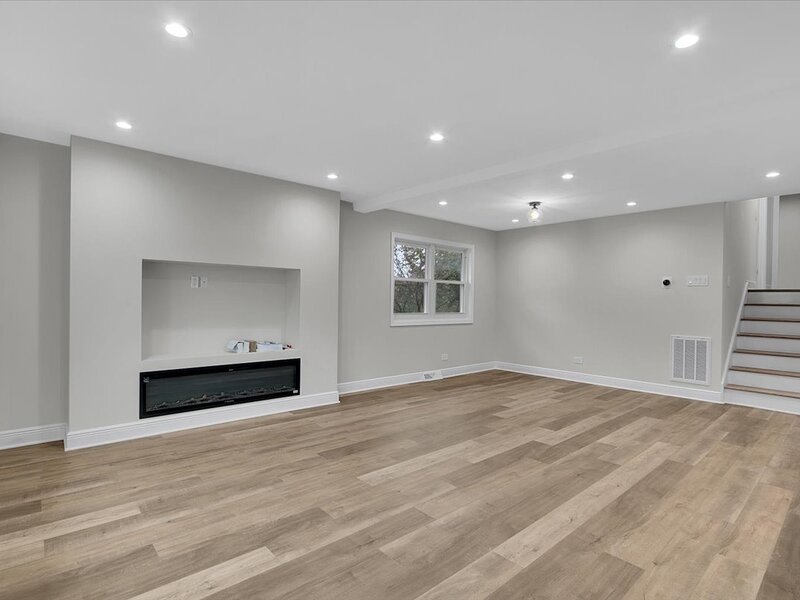 2033 N Wainwright Court Palatine IL 60074