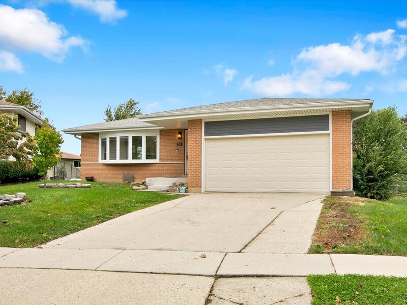 2033 N Wainwright Court Palatine IL 60074
