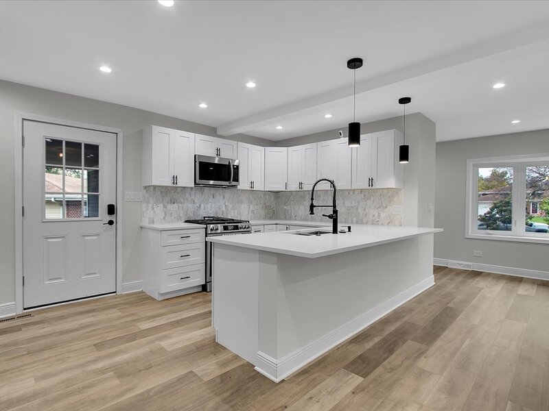 2033 N Wainwright Court Palatine IL 60074