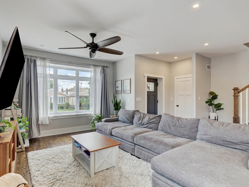 5347 S Melvina Avenue Chicago IL 60638