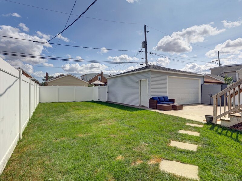 5347 S Melvina Avenue Chicago IL 60638