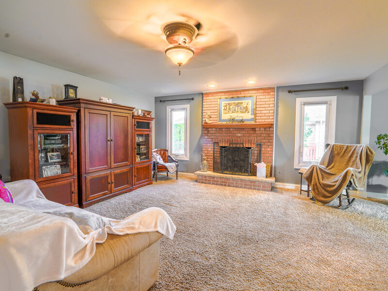 7830 Joliet Drive Tinley Park IL 60477