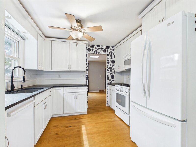 67 Grove Avenue Glen Ellyn IL 60137