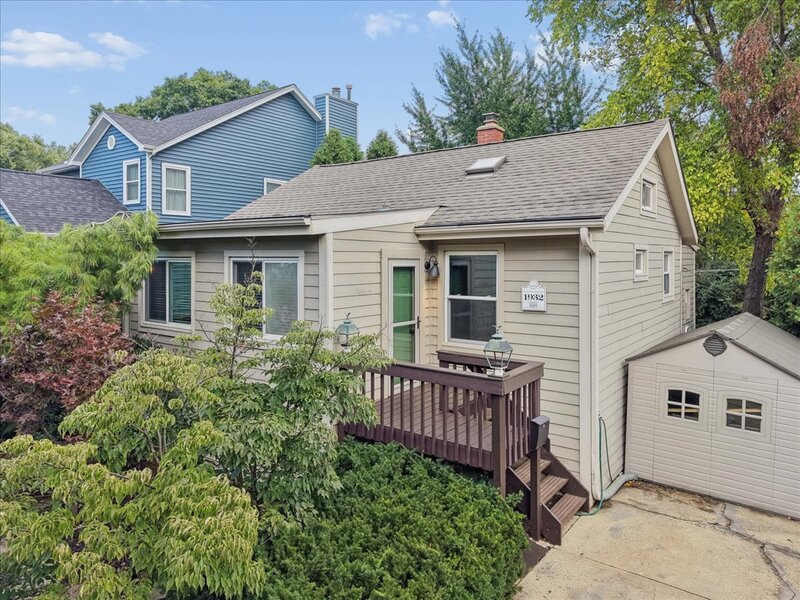 67 Grove Avenue Glen Ellyn IL 60137