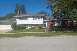 Photo of 742 E 168th Place South Holland IL 60473