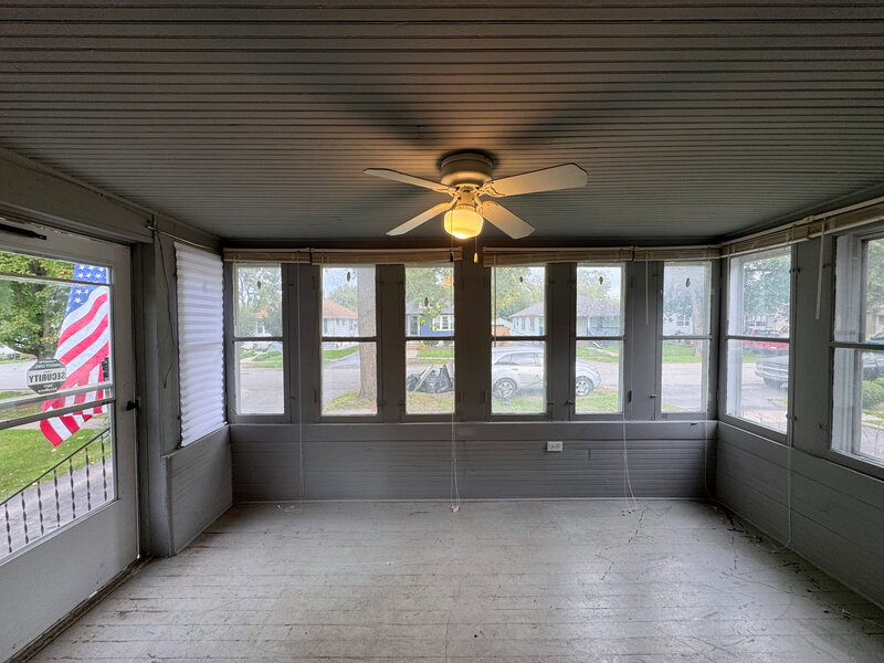 303 Davison Street Joliet IL 60433