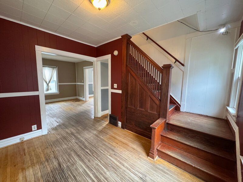 303 Davison Street Joliet IL 60433