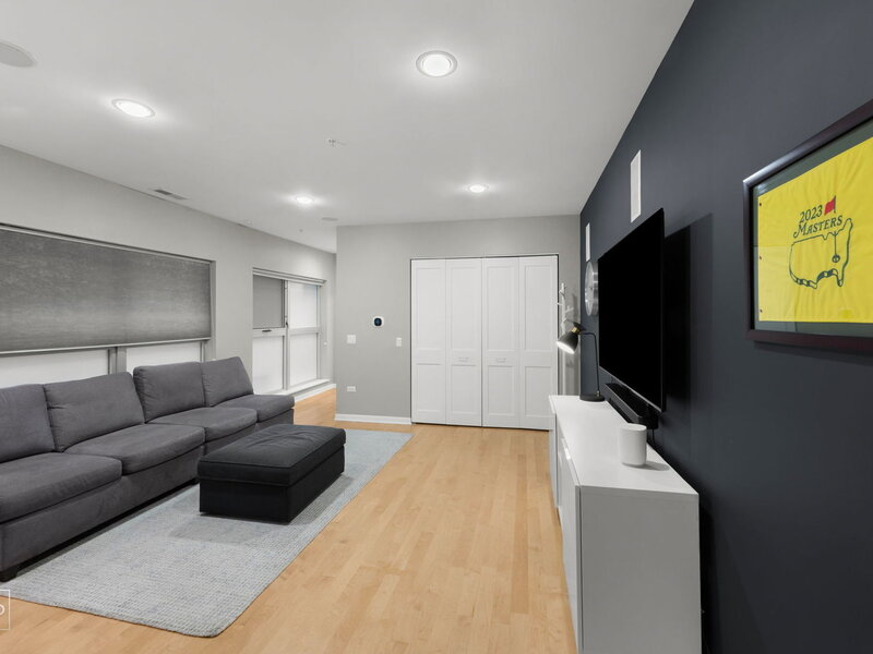 433 N Wells Street Chicago IL 60654