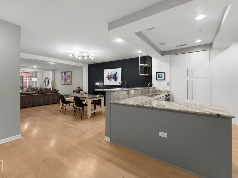 433 N Wells Street Chicago IL 60654