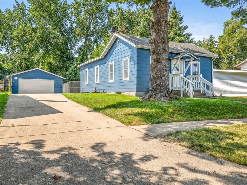 655 W Clark Street Freeport IL 61032