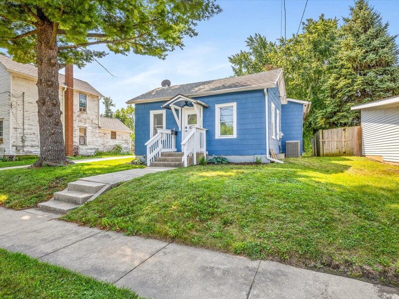 655 W Clark Street Freeport IL 61032