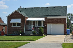 Photo of 427 Bellwood Avenue Hillside IL 60162