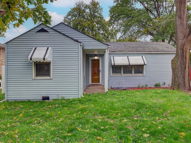 8115 Sayre Avenue Burbank IL 60459