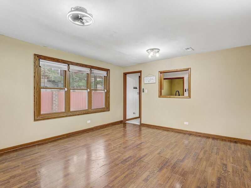 8115 Sayre Avenue Burbank IL 60459