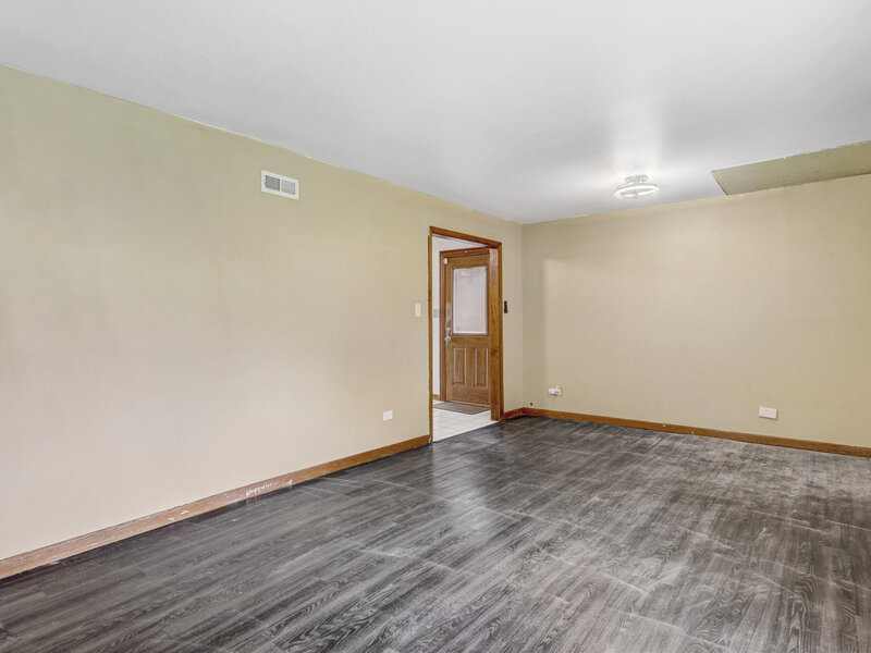 8115 Sayre Avenue Burbank IL 60459