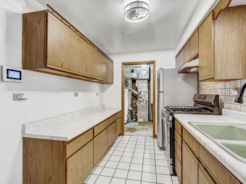 8115 Sayre Avenue Burbank IL 60459