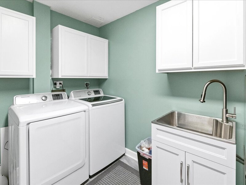 312 N Thornwood Drive Mchenry IL 60050