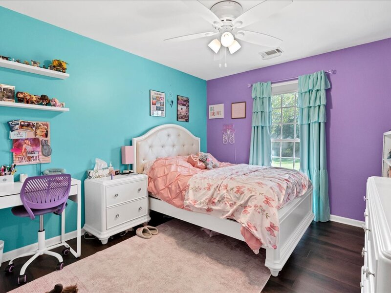 312 N Thornwood Drive Mchenry IL 60050