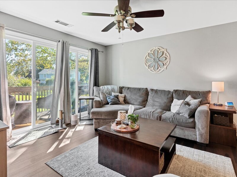 312 N Thornwood Drive Mchenry IL 60050