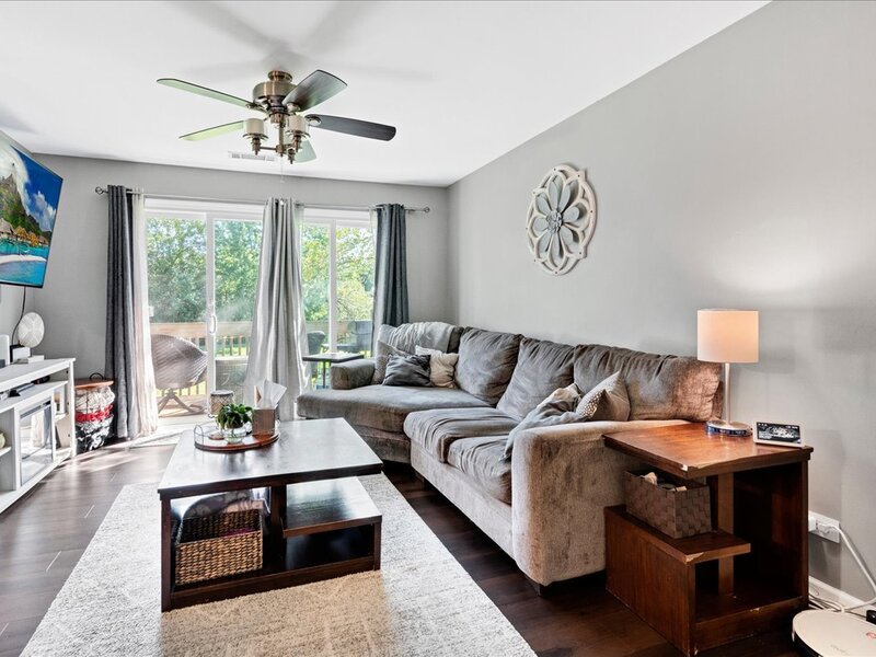 312 N Thornwood Drive Mchenry IL 60050