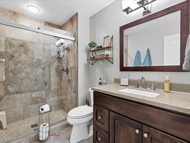 312 N Thornwood Drive Mchenry IL 60050