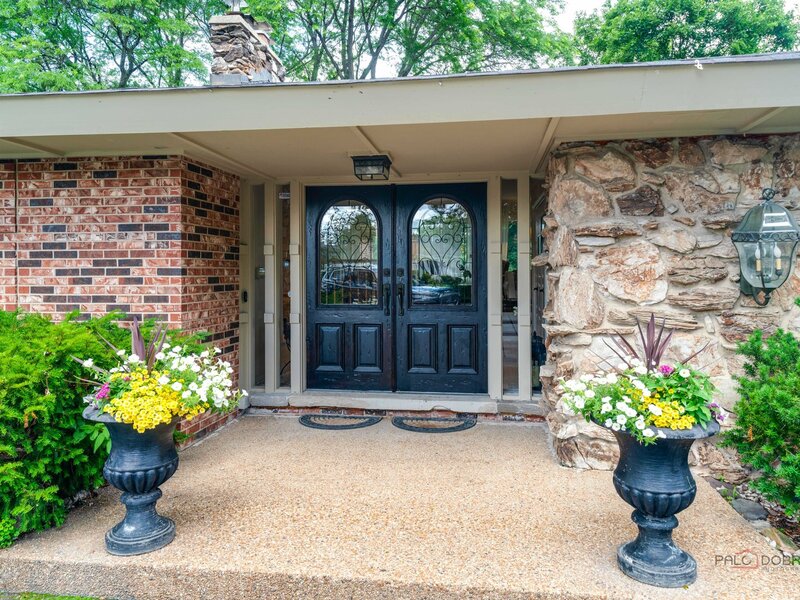 2432 Federal Court Long Grove IL 60047