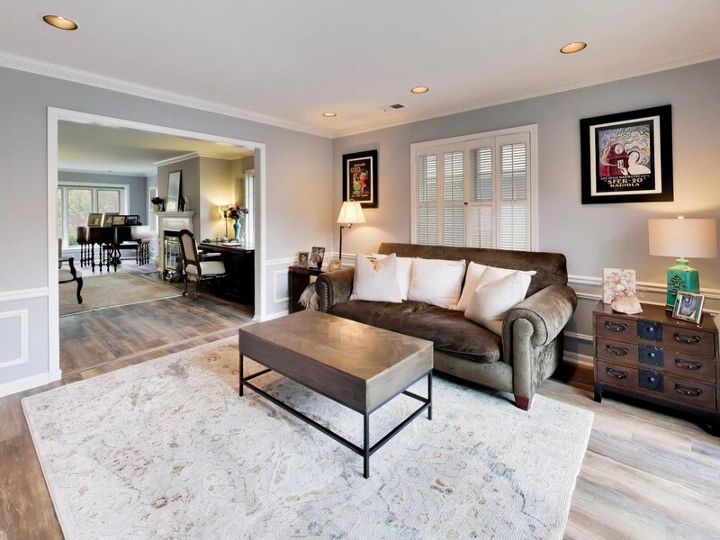 737 Orleans Drive Highland Park IL 60035