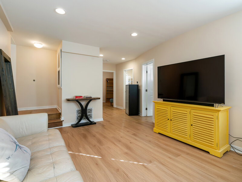 1655 N Fairfield Avenue Chicago IL 60647