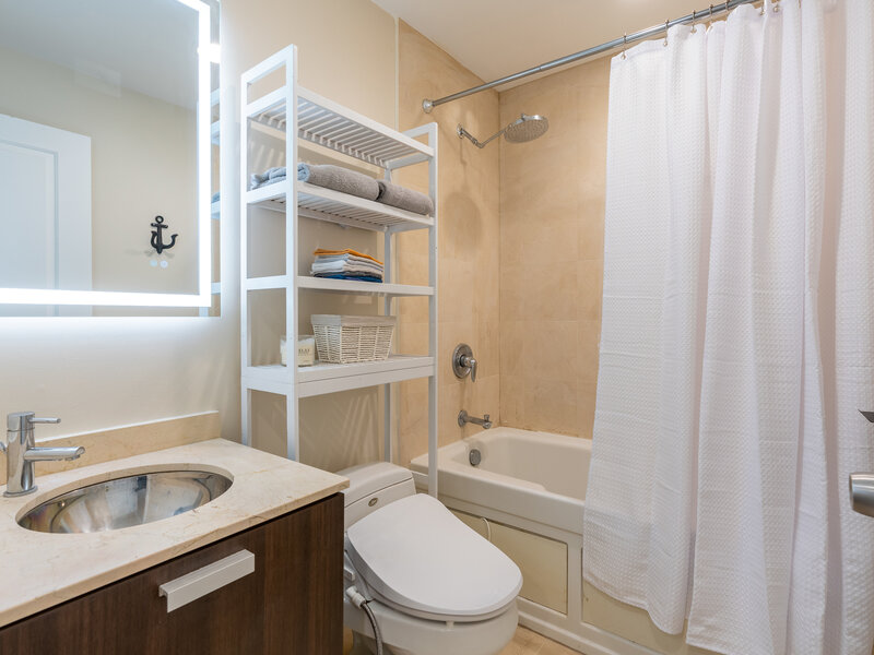 1655 N Fairfield Avenue Chicago IL 60647