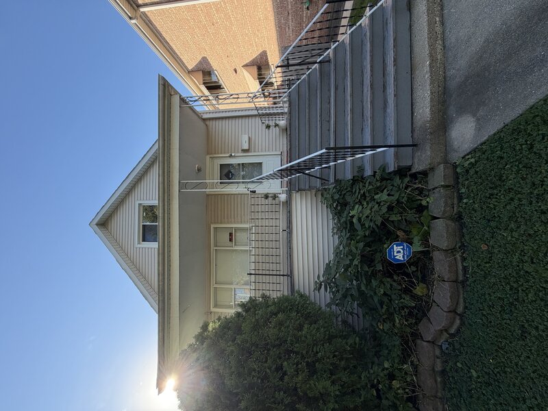 5452 N Luna Avenue Chicago IL 60630