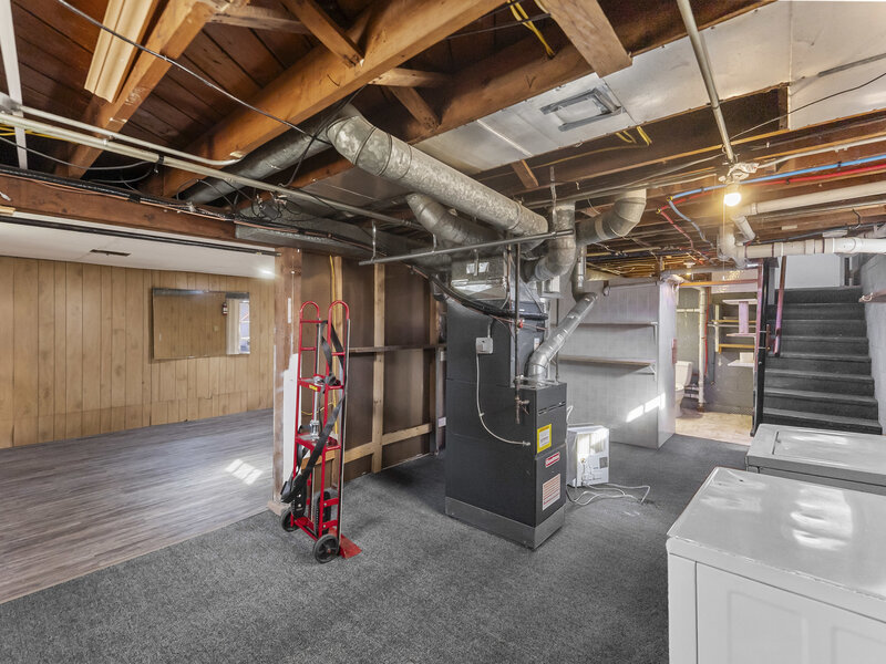 323 W 32nd Street Davenport IA 52803