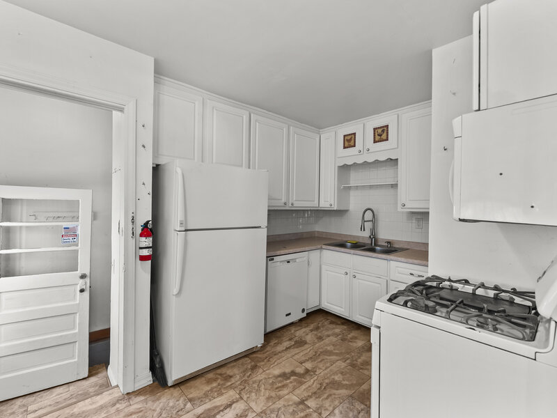 323 W 32nd Street Davenport IA 52803
