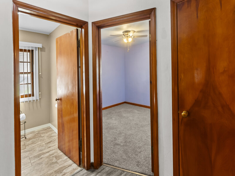 323 W 32nd Street Davenport IA 52803