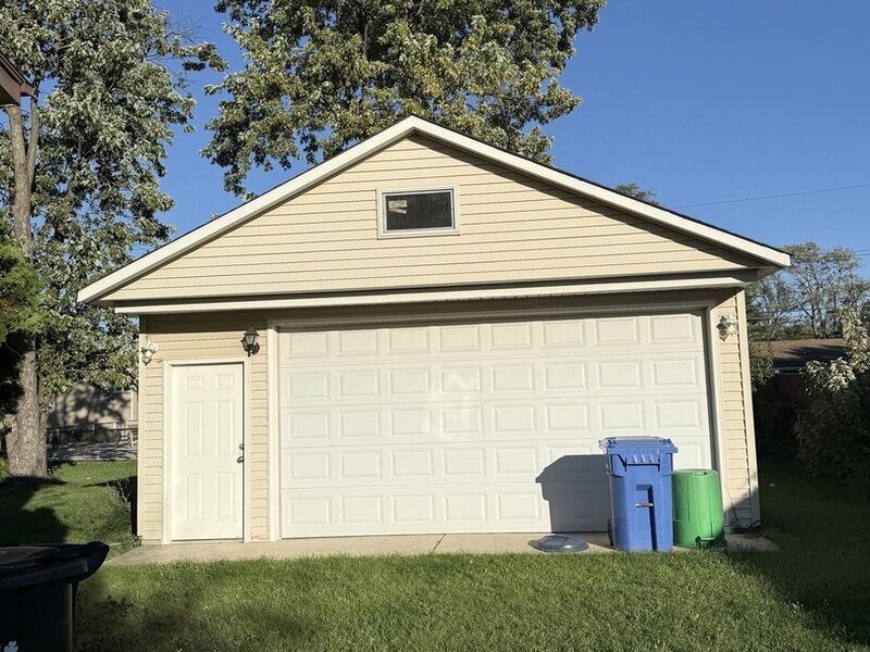 9025 N Greenwood Avenue Niles IL 60714