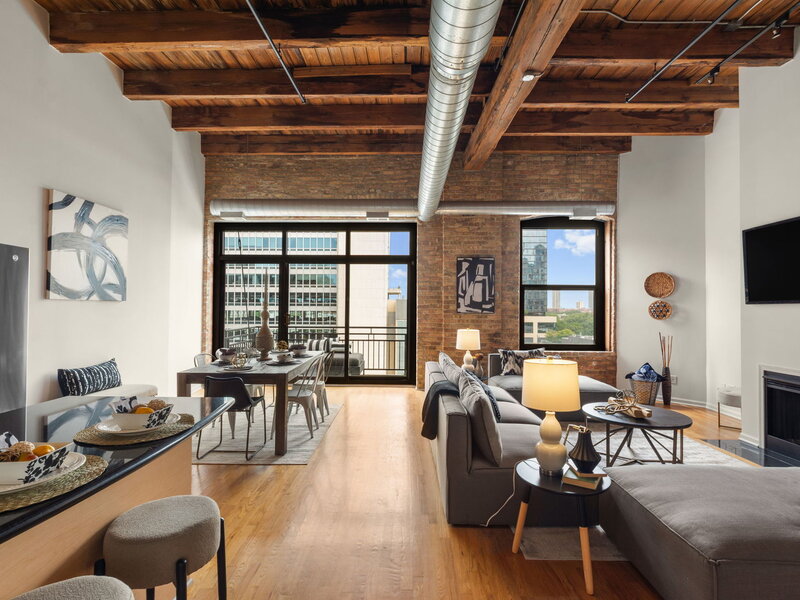 520 W Huron Street Chicago IL 60654