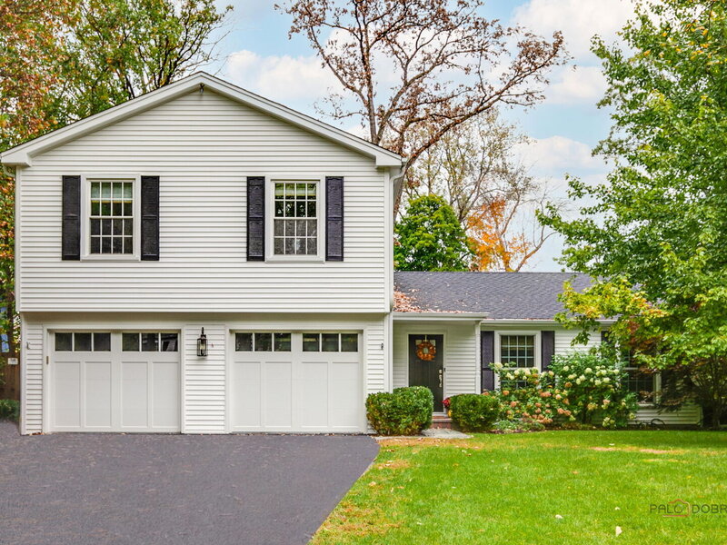 10 E Louis Avenue Lake Forest IL 60045