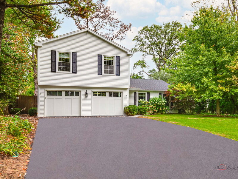 10 E Louis Avenue Lake Forest IL 60045