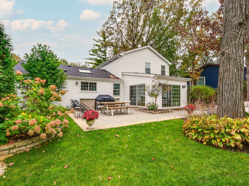 10 E Louis Avenue Lake Forest IL 60045