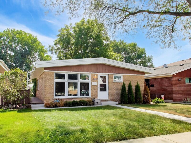 9039 Niles Center Road Skokie IL 60076