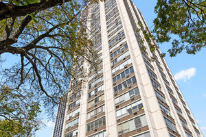 Photo of 70 W Burton Place Chicago IL 60610 Unit 305F