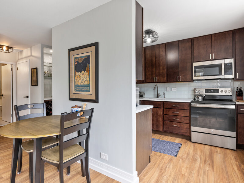 70 W Burton Place Chicago IL 60610