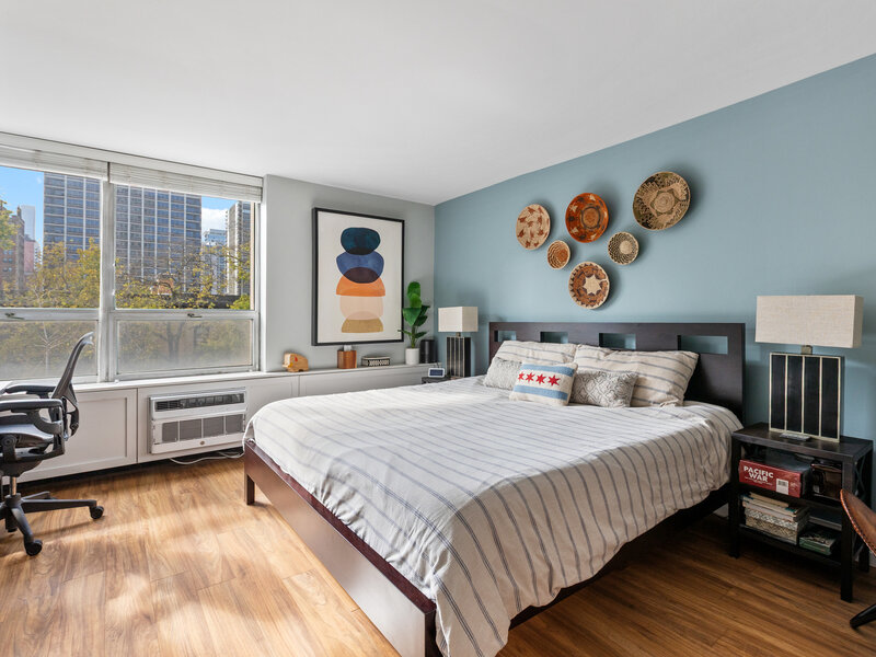 70 W Burton Place Chicago IL 60610