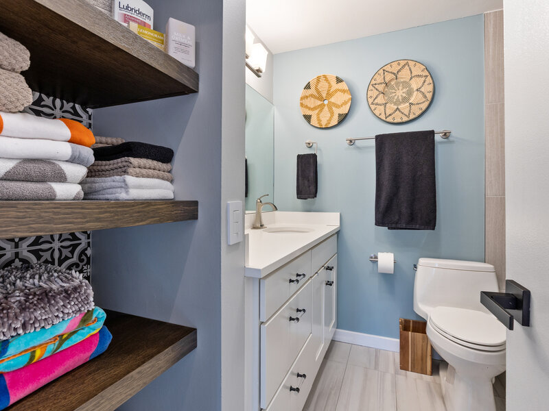 70 W Burton Place Chicago IL 60610