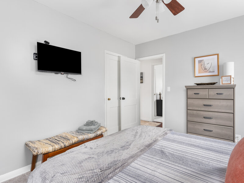 1309 Elmore Avenue Bettendorf IA 52722