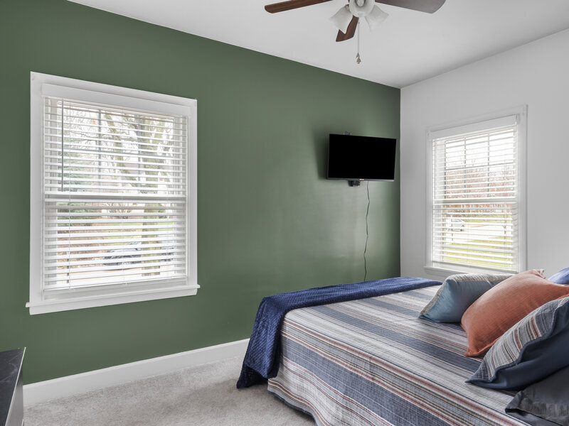 1309 Elmore Avenue Bettendorf IA 52722