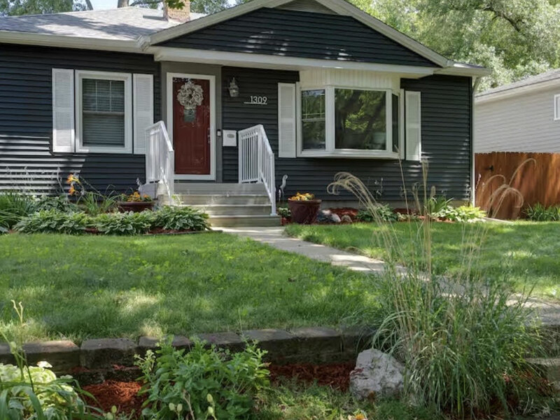1309 Elmore Avenue Bettendorf IA 52722