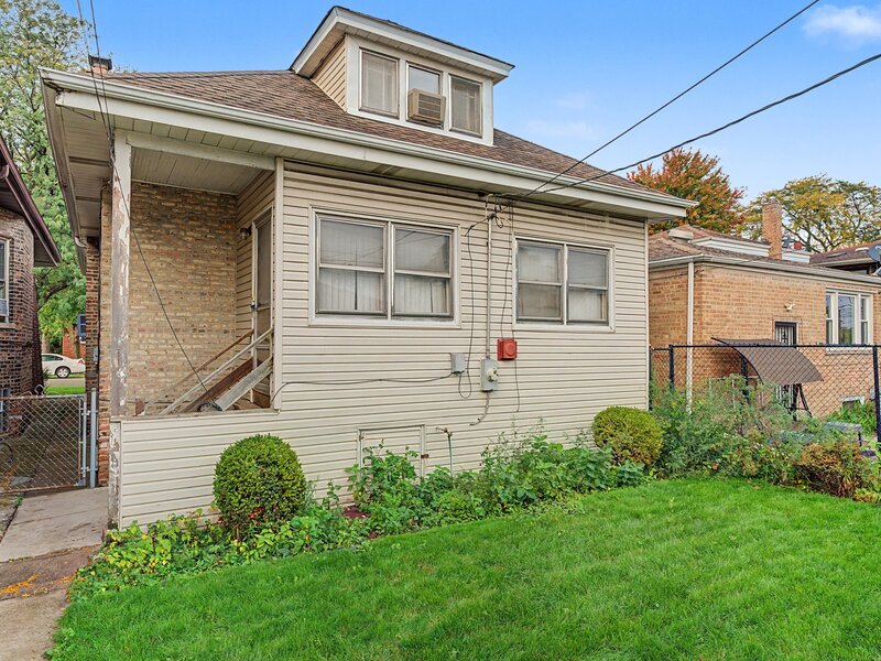 8345 S Perry Avenue Chicago IL 60619
