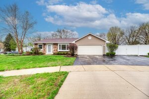 Photo of 935 Pioneer Court Roselle IL 60172